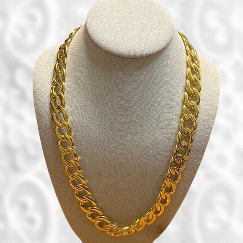 Vintage Gold Tone Napier Necklace